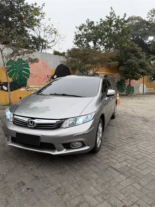 HONDA CIVIC 1.8 EXS 16V FLEX 4P AUTOMÁTICO HONDA CIVIC 1.8 EXS 16V FLEX 4P AUTOMÁTICO
